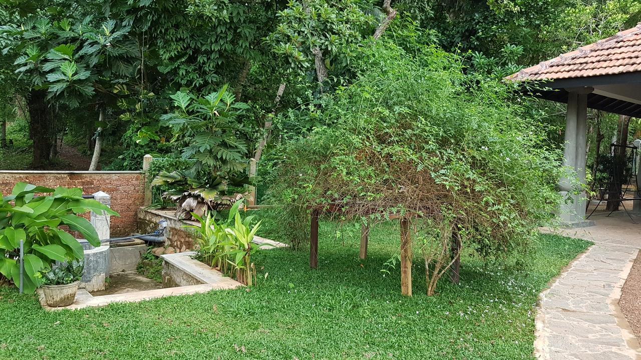אינדורואה Siriniwasa Luxury Villa With Private Pool מראה חיצוני תמונה