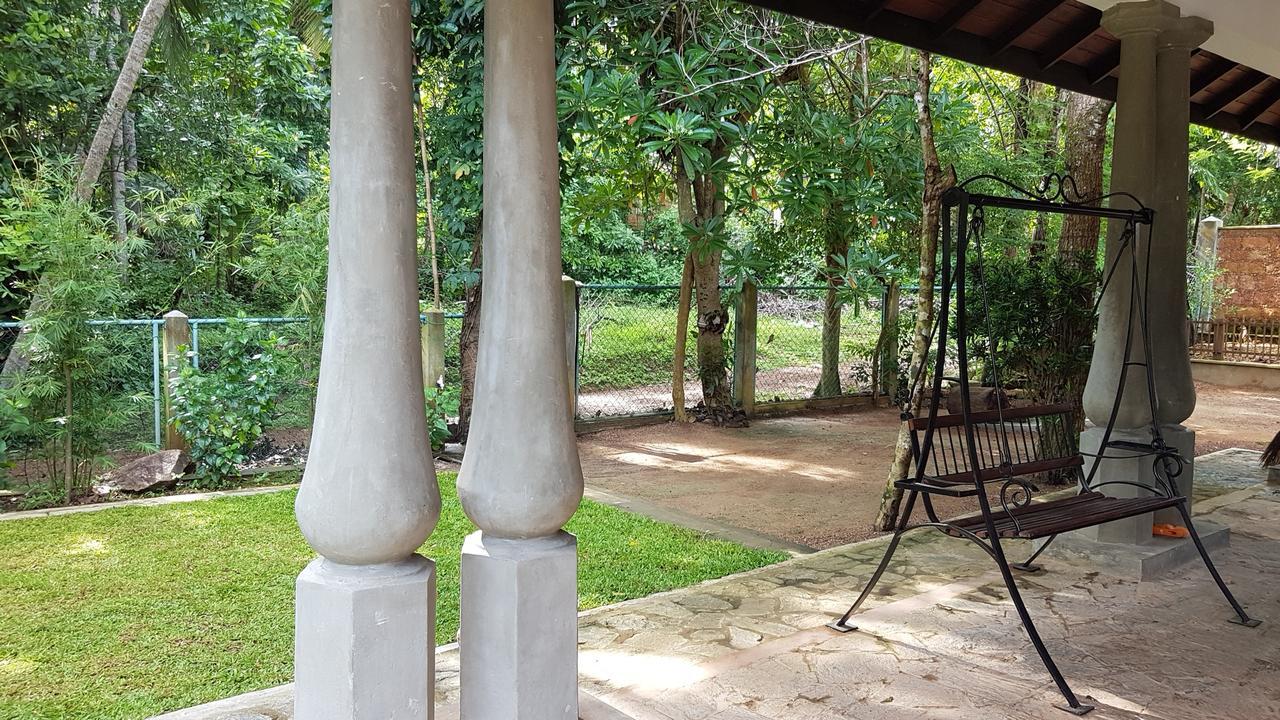 אינדורואה Siriniwasa Luxury Villa With Private Pool מראה חיצוני תמונה